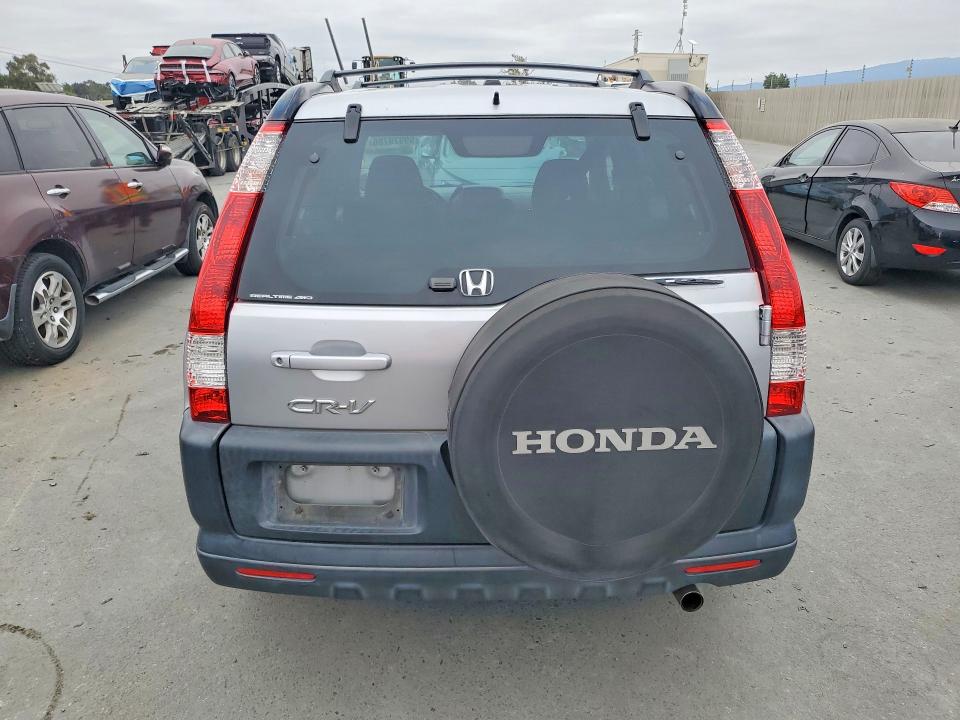 2005 Honda Cr-v VIN JHLRD78825C000654 COPART salvage auction — MINOR DENT/SCRATCHES, CA - DIS/DLR/EXP ONLY CLEAN TITLE, sold $1,300 on 2026-07-09 (photo 6)