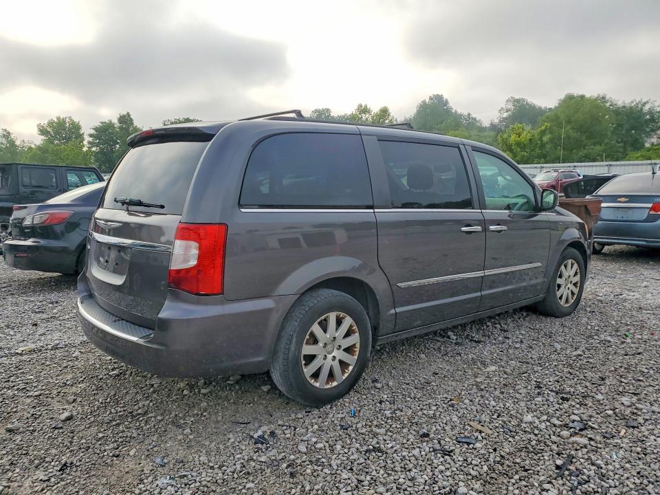 2016 Chrysler Voyager VIN 2C4RC1BG8GR260855 COPART salvage auction — MINOR DENT/SCRATCHES, Oh - Certificate Of Title, sold $1,150 on 2026-07-31 (photo 3)