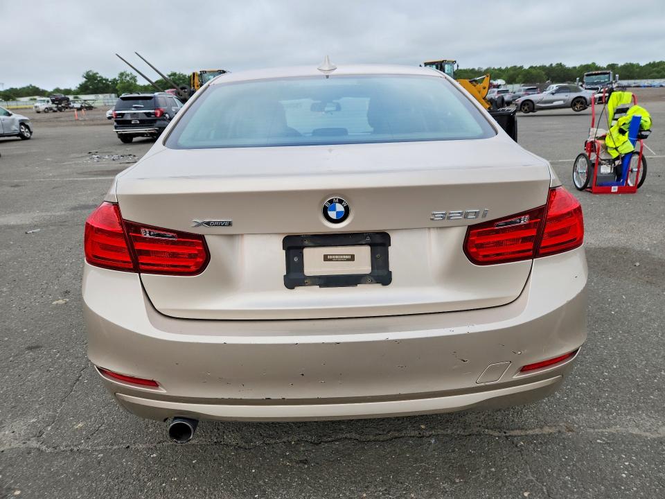 2013 BMW 3er VIN WBA3C3C50DF982500 COPART salvage auction — WATER/FLOOD, Ny - Mv907A-Flood Salvage, sold $450 on 2026-08-03 (photo 6)
