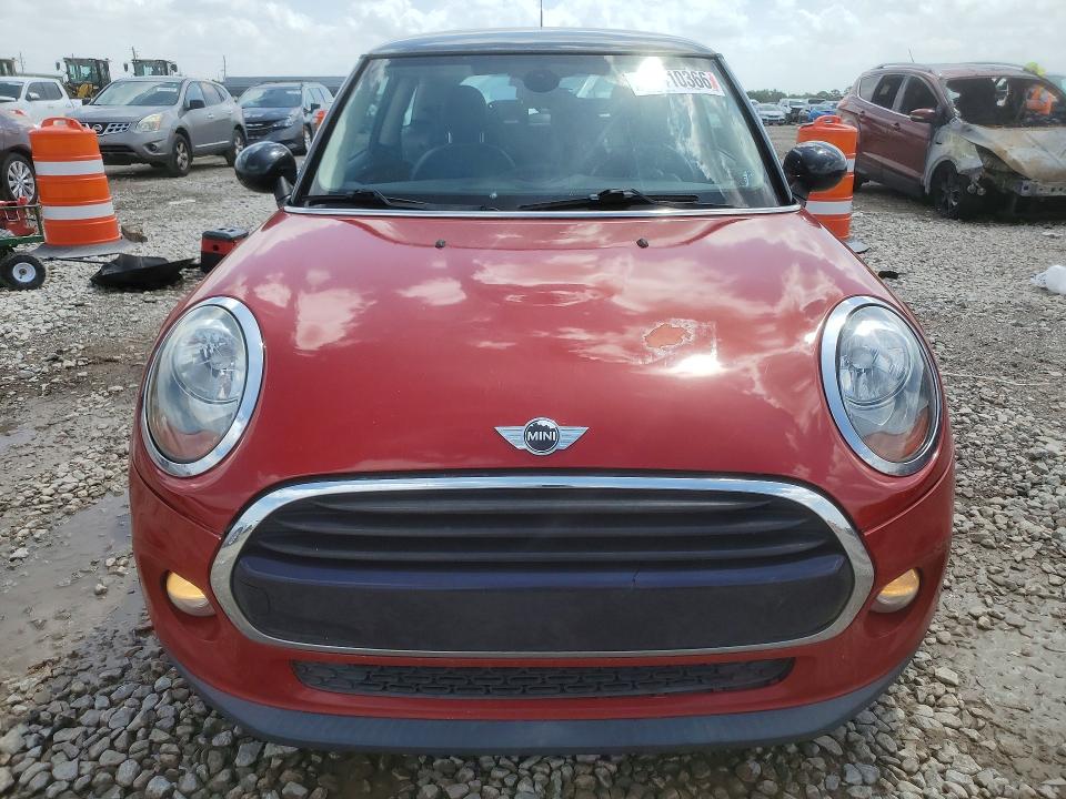 2016 Mini Cooper VIN WMWXP5C55G3B76369 COPART salvage auction — MECHANICAL, Tx - Certificate Of Title (P), sold $550 on 2026-08-06 (photo 5)