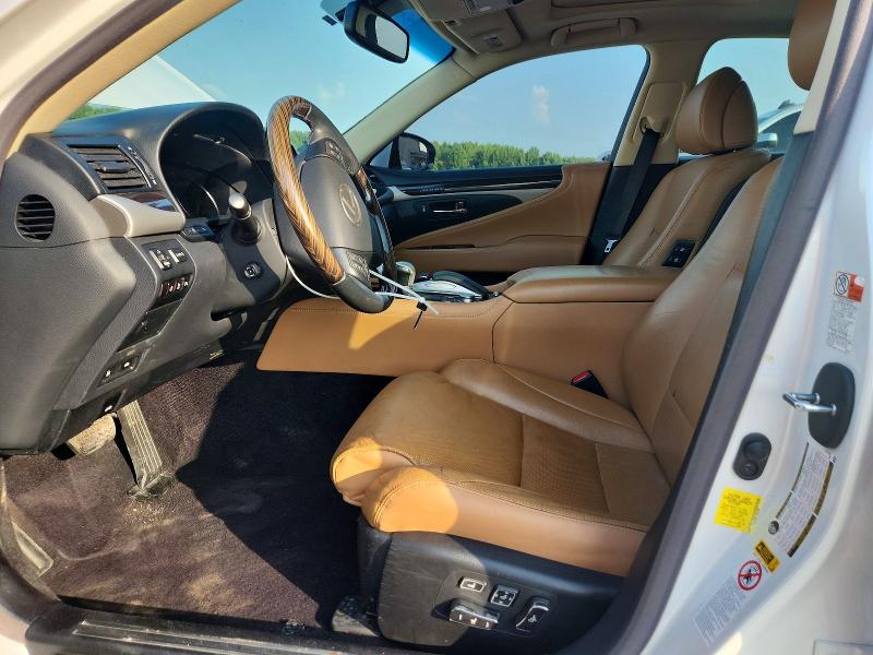 2016 Lexus Ls VIN JTHBL5EF9G5140800 COPART salvage auction — REAR END, FL - CERT OF TITLE-SLVG REBLD FLOOD, sold $150 on 2026-07-30 (photo 7)