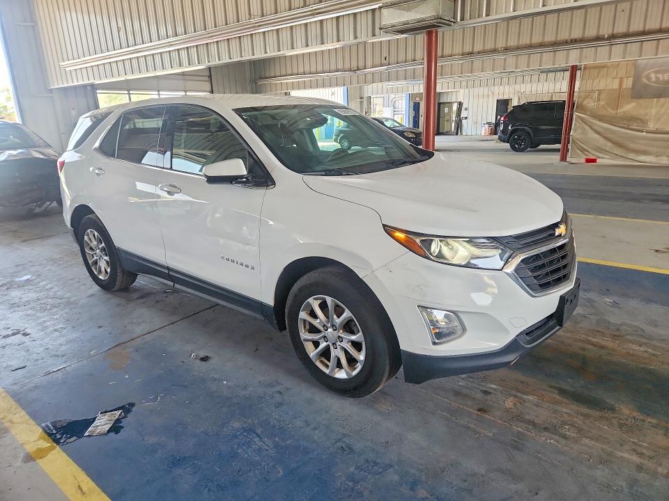 2020 Chevrolet Equinox VIN 2GNAXUEV7L6240886 COPART salvage auction — REAR END, In - Certificate Of Title (P), sold $4,550 on 2026-07-27 (photo 4)
