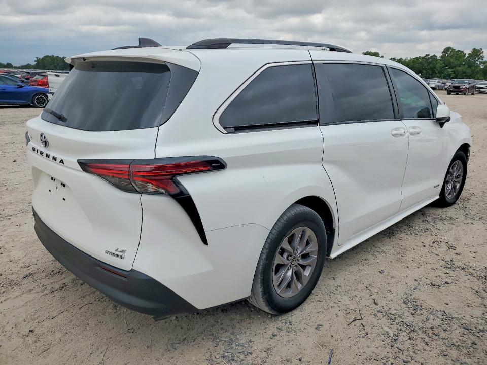 2021 Toyota Sienna VIN 5TDKRKEC3MS028195 COPART salvage auction — FRONT END, TX - SALVAGE VEHICLE TITLE, sold $9,000 on 2026-07-28 (photo 3)