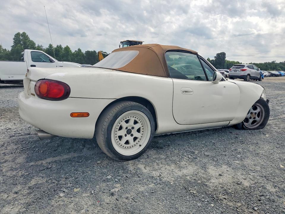 1999 Mazda Mx-5 miata VIN JM1NB3535X0109472 COPART salvage auction — FRONT END, Nc - Dealer Only Salvage Title, sold $350 on 2026-07-20 (photo 3)