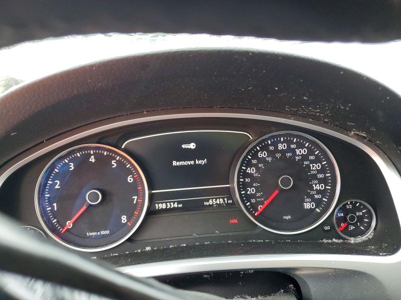 2016 Volkswagen Touareg VIN WVGEF9BP5GD011013 COPART salvage auction — ROLLOVER, Ny - Mv-907A Salvage Certificate, sold $500 on 2026-07-16 (photo 9)