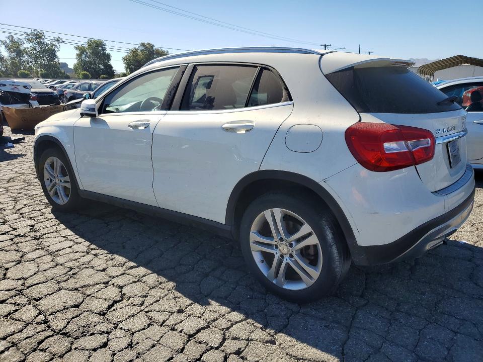 2017 Mercedes-benz Gla-klasse VIN WDCTG4EB8HJ356139 COPART salvage auction — MINOR DENT/SCRATCHES, Salvage Title, sold $1,800 on 2026-07-30 (photo 2)