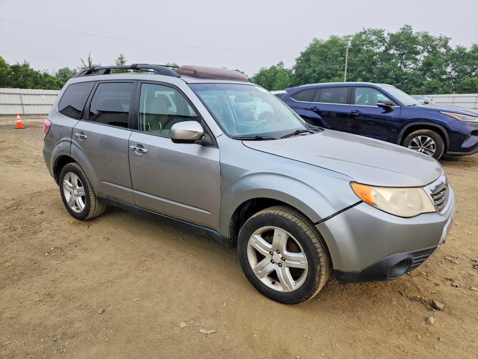2009 Subaru Forester VIN JF2SH636X9H742345 COPART salvage auction — MINOR DENT/SCRATCHES, NJ - CERTIFICATE OF TITLE, sold $375 on 2026-07-29 (photo 4)