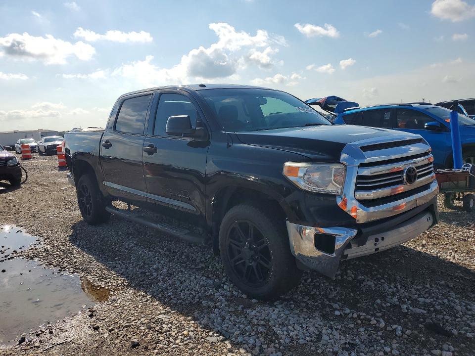 2017 Toyota Tundra VIN 5TFEM5F19HX122141 COPART salvage auction — MINOR DENT/SCRATCHES, Tx - Certificate Of Title, sold $10,700 on 2026-07-29 (photo 4)