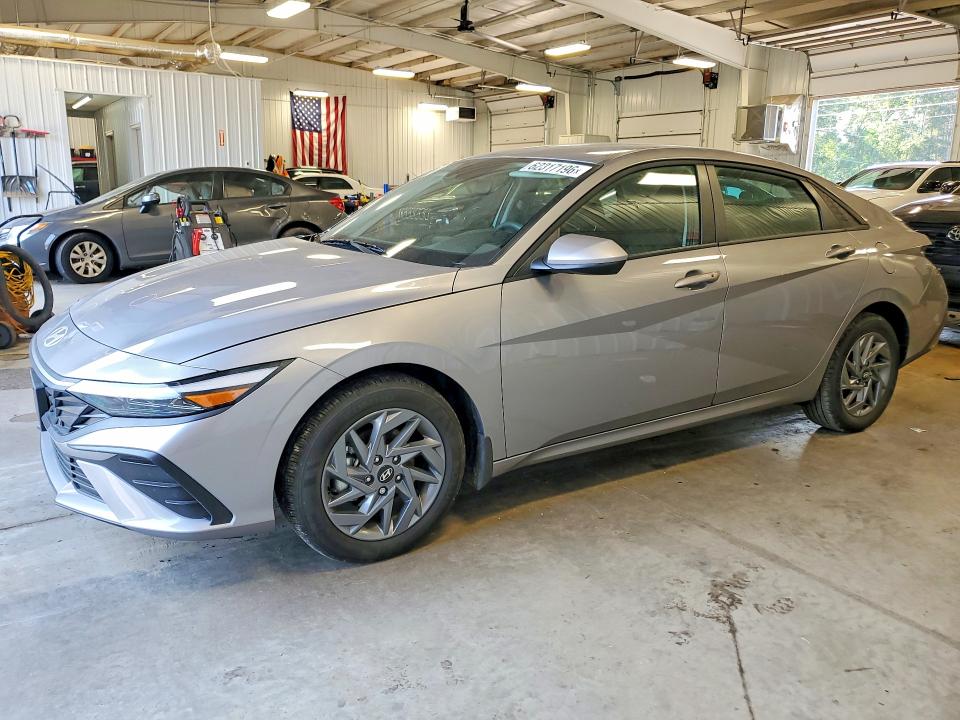2025 Hyundai Elantra VIN KMHLM4DJXSU166142 — COPART salvage auction photo