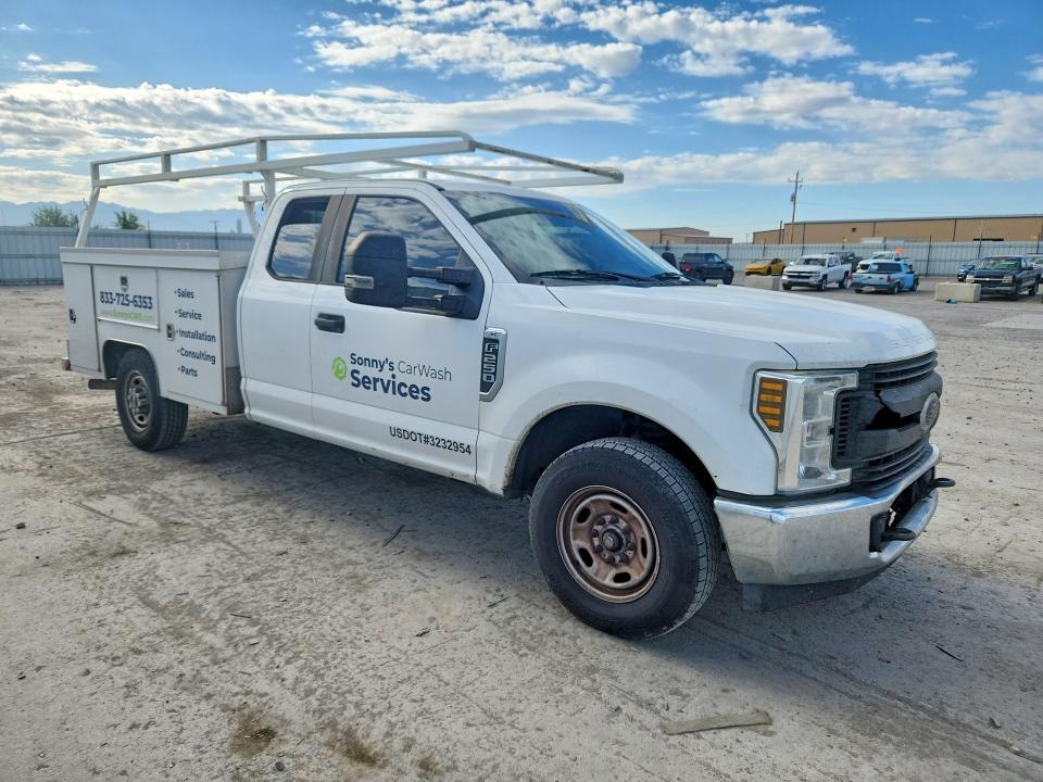 2018 Ford F250 VIN 1FD7X2A63JEB93026 COPART salvage auction — FRONT END, Ca - Certificate Of Title, sold $3,200 on 2026-07-10 (photo 4)