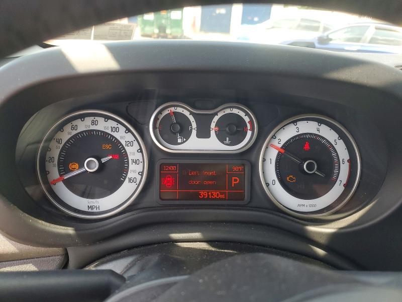 2014 Fiat 500l VIN ZFBCFADH1EZ020264 COPART salvage auction — MINOR DENT/SCRATCHES, Pa - Dealer Only Clean Title (P), sold $975 on 2026-08-03 (photo 9)