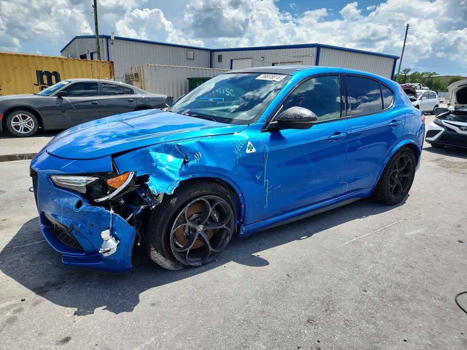 2018 Alfa romeo VIN ZASFAKEV0J7C17149 — COPART salvage auction photo