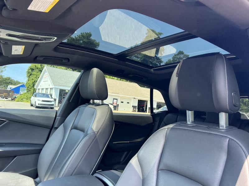 2019 Audi Q8 VIN WA1FVAF10KD031854 COPART salvage auction — MINOR DENT/SCRATCHES, Oh - Certificate Of Title (P), sold $18,900 on 2026-08-18 (photo 9)