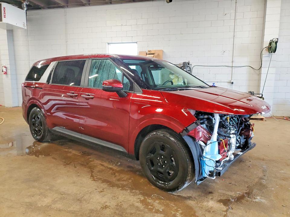 2026 Kia Carnival VIN KNDNB5K31T6611290 COPART salvage auction — FRONT END, IA - CERT OF TITLE-SALVAGE TITLE, sold $8,200 on 2026-08-24 (photo 4)