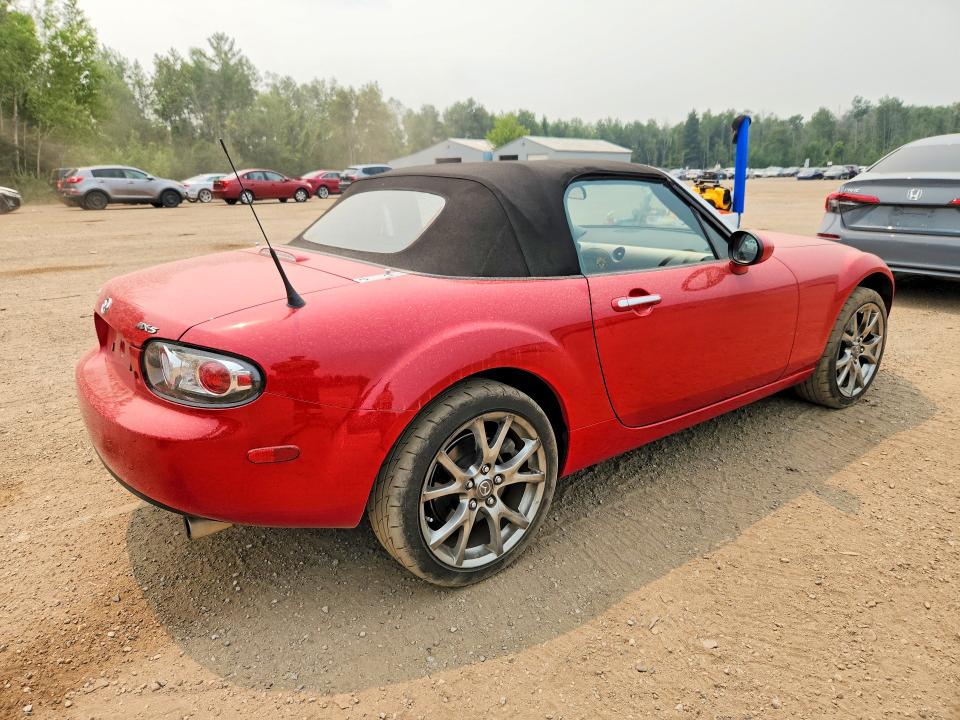 2006 Mazda Mx-5 VIN JM1NC15F960102079 COPART salvage auction — NORMAL WEAR, On - Permit No Brand - Unfit, sold $225 on 2026-07-28 (photo 3)