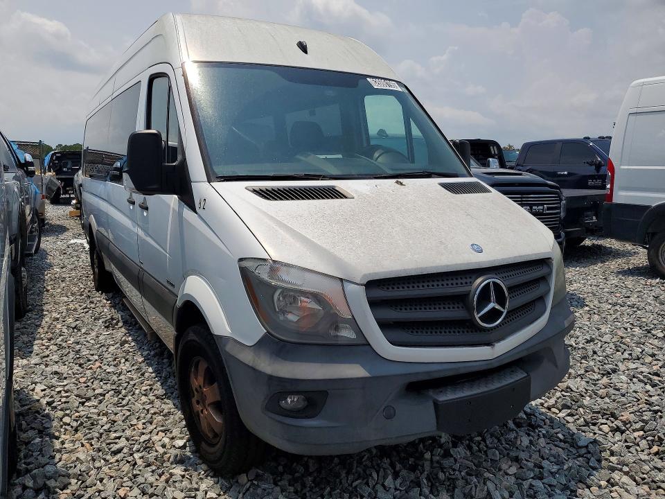 2015 Mercedes-benz Sprinter VIN WDZPE8DC4FP140958 COPART salvage auction — REAR END, FL - CERTIFICATE OF TITLE, sold $4,100 on 2026-08-10 (photo 4)