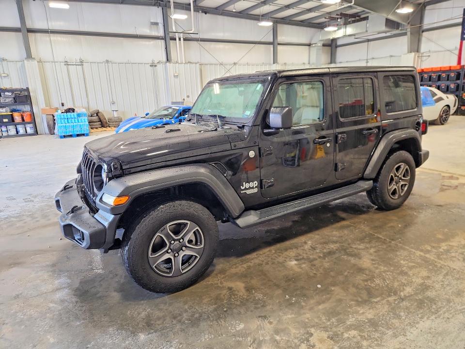 2018 Jeep Wrangler unlimited VIN 1C4HJXDG0JW272045 COPART salvage auction — MINOR DENT/SCRATCHES, MO - CERTIFICATE OF TITLE, sold $10,000 on 2026-08-27 (photo 1)