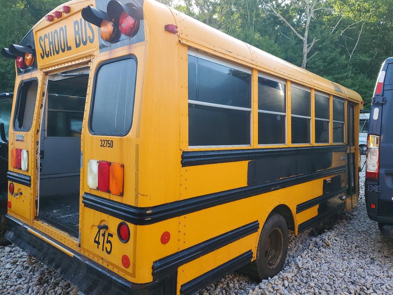 2012 Thomas Minotour g VIN 1GB3G3BGXC1172222 COPART salvage auction — Front End, NH - CERTIFICATE OF TITLE, sold $1,200 on 2026-09-02 (photo 6)