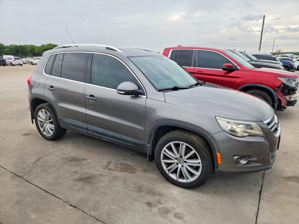 2011 Volkswagen Tiguan VIN WVGAV7AX9BW521465 COPART salvage auction — MECHANICAL, Tx - Certificate Of Title, sold $850 on 2026-07-27 (photo 4)