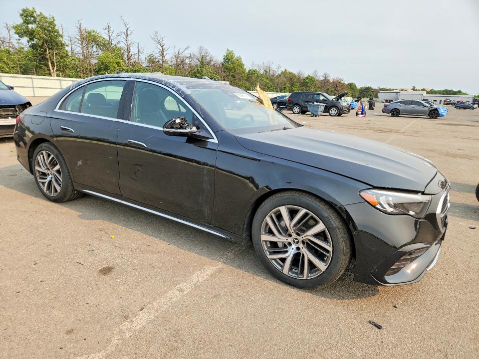 2025 Mercedes-benz VIN W1KLF4HB3SA185558 COPART salvage auction — ROOF, Ny - Mv-907A Salvage Certificate, sold $28,750 on 2026-08-21 (photo 4)