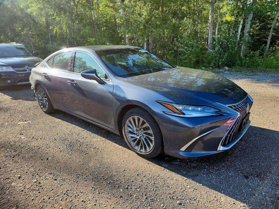 2024 Lexus ES VIN 58AFZ1B15RU162115 COPART salvage auction — REAR END, ON - PERMIT SALVAGE, sold $8,700 on 2026-07-30 (photo 4)
