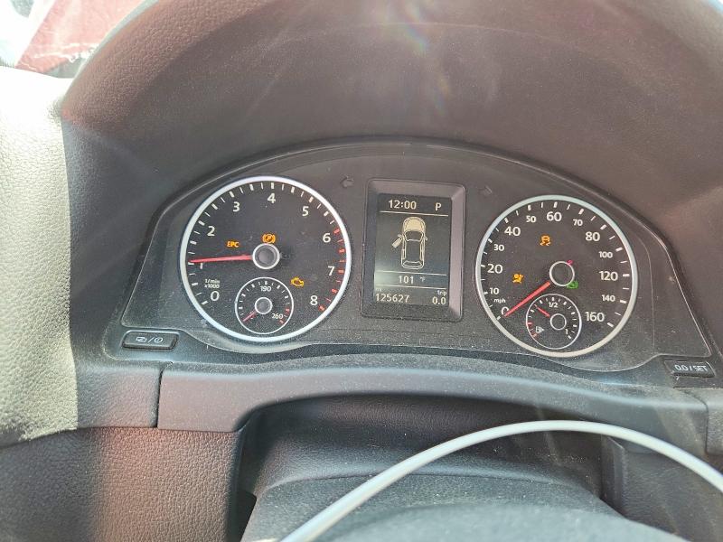 2013 Volkswagen Tiguan VIN WVGAV3AX9DW085924 COPART salvage auction — WATER/FLOOD, IL - SALVAGE CERT-FLOOD, sold $200 on 2026-08-03 (photo 9)