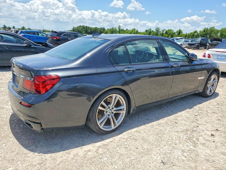 2015 BMW 7er VIN WBAYE8C51FD780907 COPART salvage auction — WATER/FLOOD, Tx - Salvage Title-Flood Damage, sold $2,050 on 2026-07-21 (photo 3)