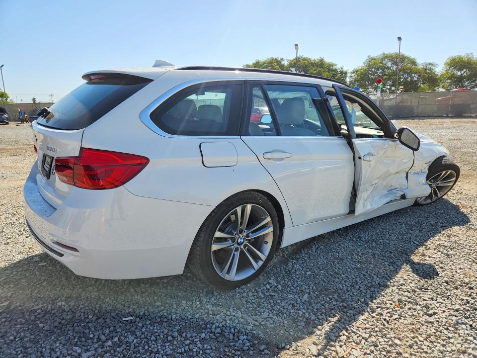 2017 BMW 3er VIN WBA8K3C38HA022500 COPART salvage auction — SIDE, Salvage Title, sold $5,200 on 2026-08-07 (photo 3)