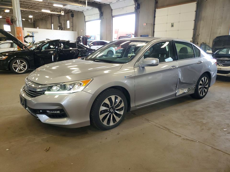 2017 Honda Accord VIN JHMCR6F53HC028912 COPART salvage auction — SIDE, Mn - Cert Of Title-Salvage, sold $5,400 on 2026-07-28 (photo 1)