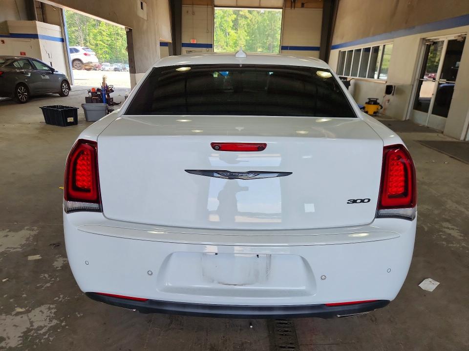 2021 Chrysler 300 VIN 2C3CCAAG4MH676141 COPART salvage auction — SIDE, Va - Cert Of Title - Salvage, sold $7,200 on 2026-07-31 (photo 6)