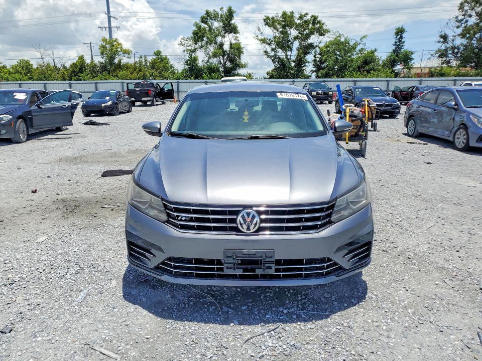 2018 Volkswagen Passat VIN 1VWAA7A33JC001773 COPART salvage auction — NORMAL WEAR, FL - CERTIFICATE OF TITLE, sold $2,750 on 2026-08-07 (photo 5)