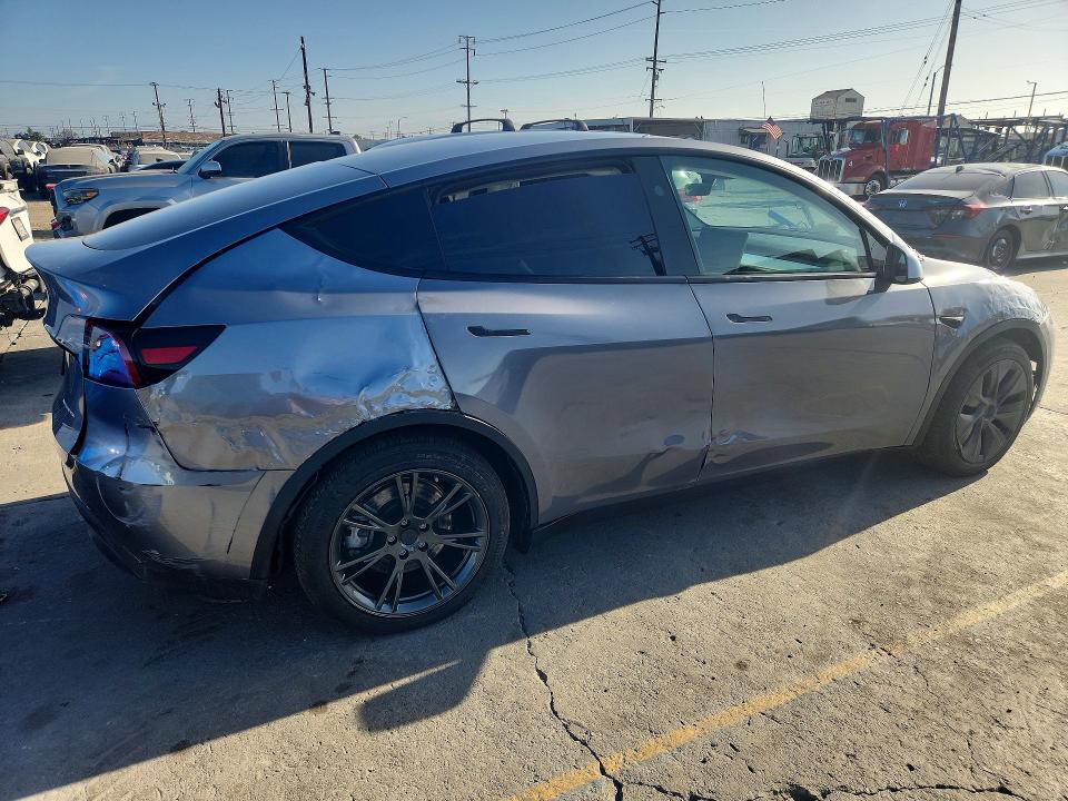2025 Tesla Model y VIN 7SAYGDEE7SF240633 COPART salvage auction — SIDE, Ca - Salvage Certificate, sold $15,700 on 2026-08-24 (photo 3)