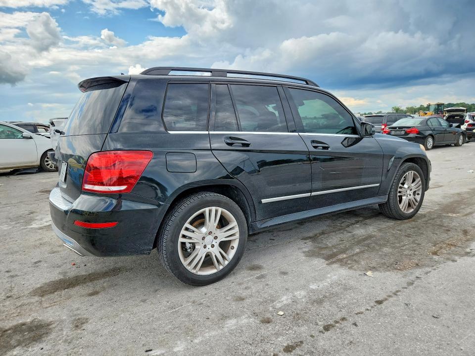 2013 Mercedes-benz VIN WDCGG5HB1DG024800 COPART salvage auction — MINOR DENT/SCRATCHES, Mt - Certificate Of Title (P), sold $1,500 on 2026-07-28 (photo 3)