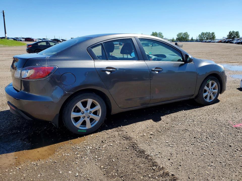 2011 Mazda 3 VIN JM1BL1UF6B1394900 COPART salvage auction — HAIL, AB - BOS - SALVAGE, sold $200 on 2026-07-21 (photo 3)