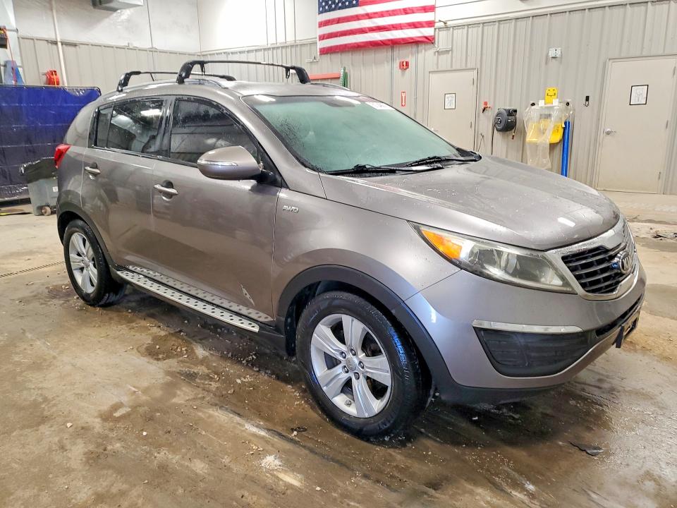 2013 Kia Sportage VIN KNDPBCA22D7401797 COPART salvage auction — NORMAL WEAR, Wy - Certificate Of Title, sold $1,200 on 2026-07-29 (photo 4)