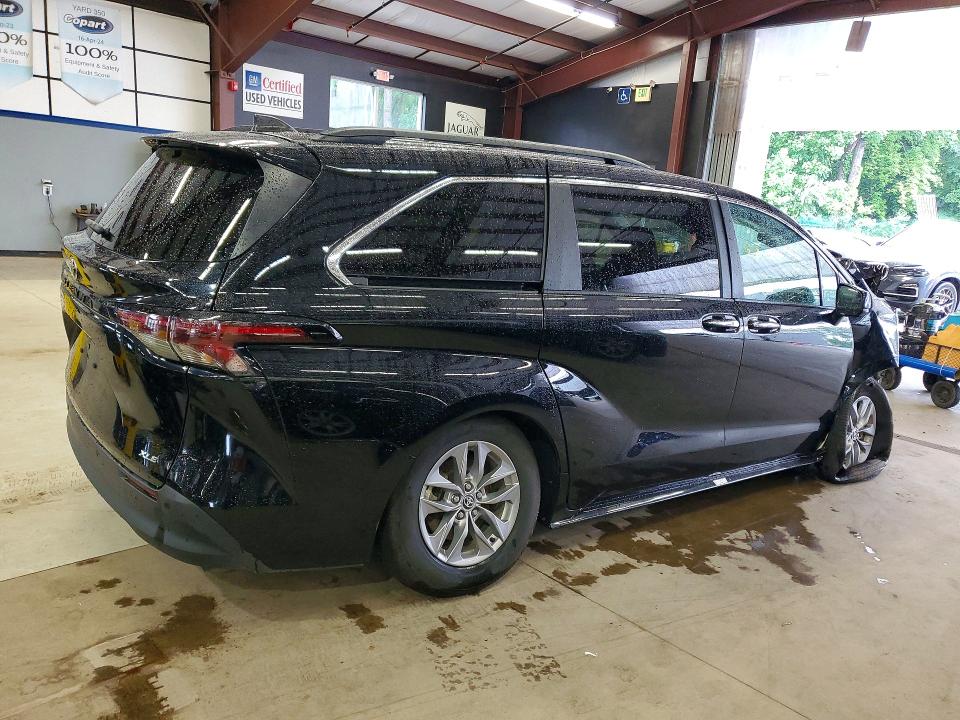 2026 Toyota Sienna VIN 5TDYRKEC0TS293021 COPART salvage auction — FRONT END, FL - CERT OF TITLE SLVG REBUILDABLE (P), sold $14,300 on 2026-07-08 (photo 3)