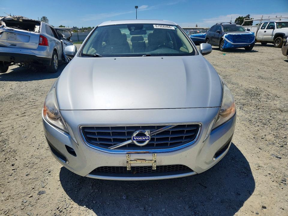 2012 Volvo S60 VIN YV1622FS0C2120747 COPART salvage auction — REAR END, CA - SALVAGE CERTIFICATE, sold $625 on 2026-08-11 (photo 5)