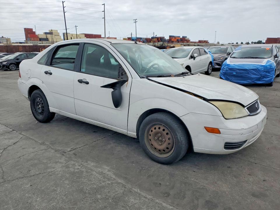 2007 Ford Focus VIN 1FAFP34N57W173670 COPART salvage auction — SIDE, Ca - Salvage Certificate, sold $225 on 2026-07-08 (photo 4)