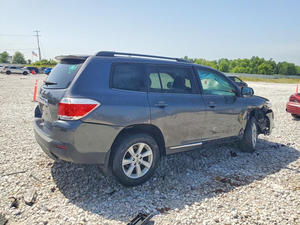 2013 Toyota Highlander VIN 5TDBK3EHXDS236077 COPART salvage auction — FRONT END, Mi - Certificate Of Title, sold $1,500 on 2026-07-30 (photo 3)
