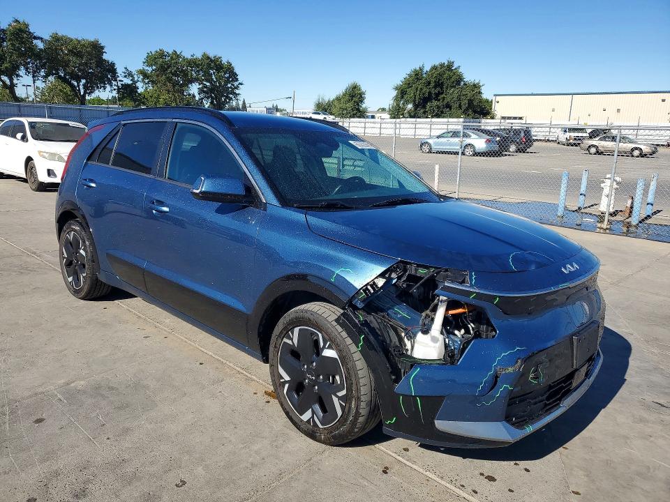 2023 Kia Niro VIN KNDCR3L19P5036419 COPART salvage auction — FRONT END, Ca - Certificate Of Title, sold $7,100 on 2026-07-15 (photo 4)