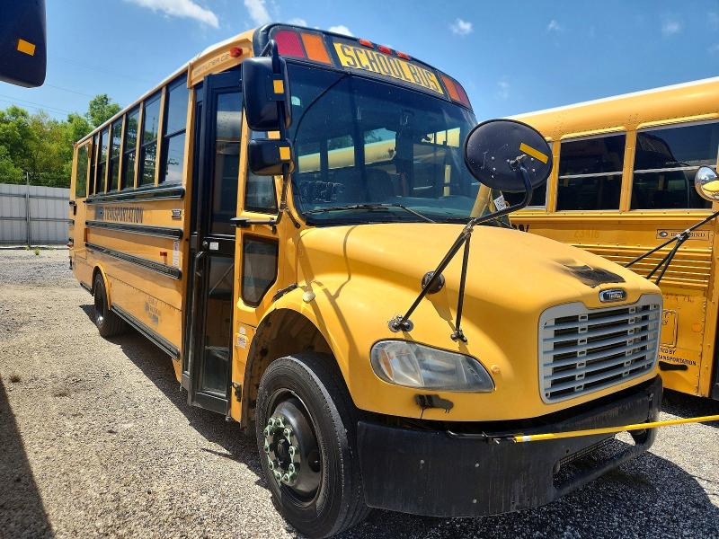 2011 Thomas Saf-t-liner c2 VIN 4UZABRDT2BCAX9677 COPART salvage auction — MINOR DENT/SCRATCHES, LA - CERTIFICATE OF TITLE, sold $1,450 on 2026-09-08 (photo 1)