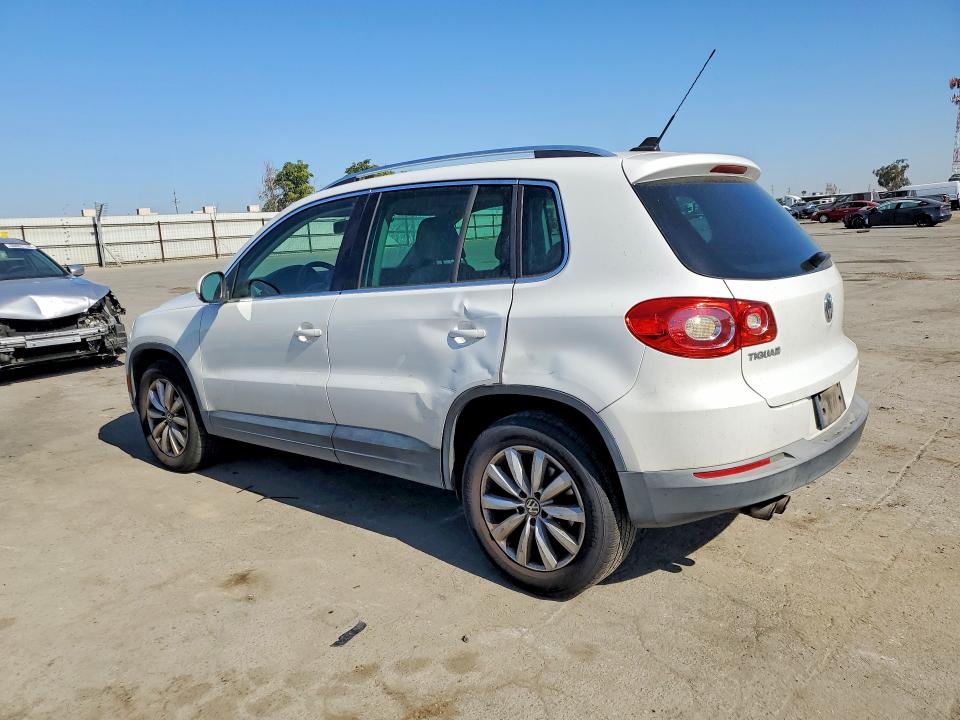 2011 Volkswagen Tiguan VIN WVGAV7AXXBW502181 COPART salvage auction — SIDE, CA - SALVAGE CERTIFICATE, sold $925 on 2026-08-14 (photo 2)