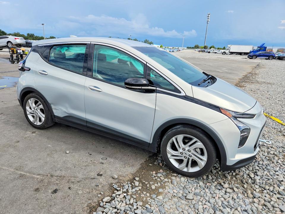 2023 Chevrolet Bolt VIN 1G1FW6S04P4201761 COPART salvage auction — SIDE, Fl - Cert Of Title Slvg Rebuildable, sold $8,700 on 2026-07-27 (photo 4)