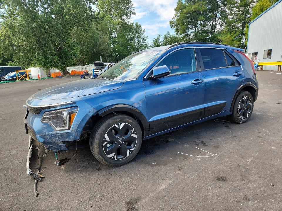 2023 Kia Niro VIN KNDCR3L13P5021365 COPART salvage auction — FRONT END, CA - CERTIFICATE OF TITLE, sold $6,500 on 2026-07-22 (photo 1)