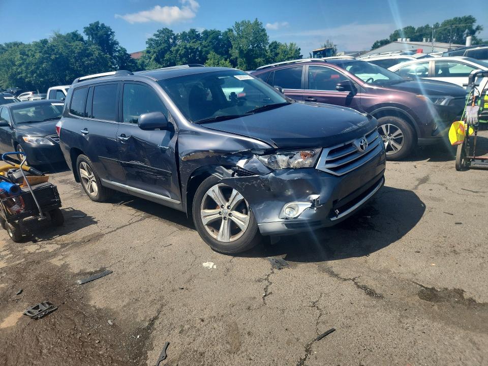 2012 Toyota Highlander VIN 5TDDK3EH7CS170059 COPART salvage auction — FRONT END, CT - CERT OF TITLE-SALVAGE, sold $825 on 2026-07-24 (photo 4)