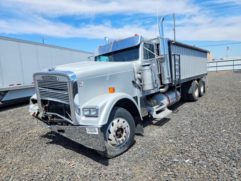 1995 Freightliner Conventional VIN 1FUYDZYB8SP875878 COPART salvage auction — FRONT END, WA - BILL OF SALE, sold $1,950 on 2026-07-31 (photo 2)