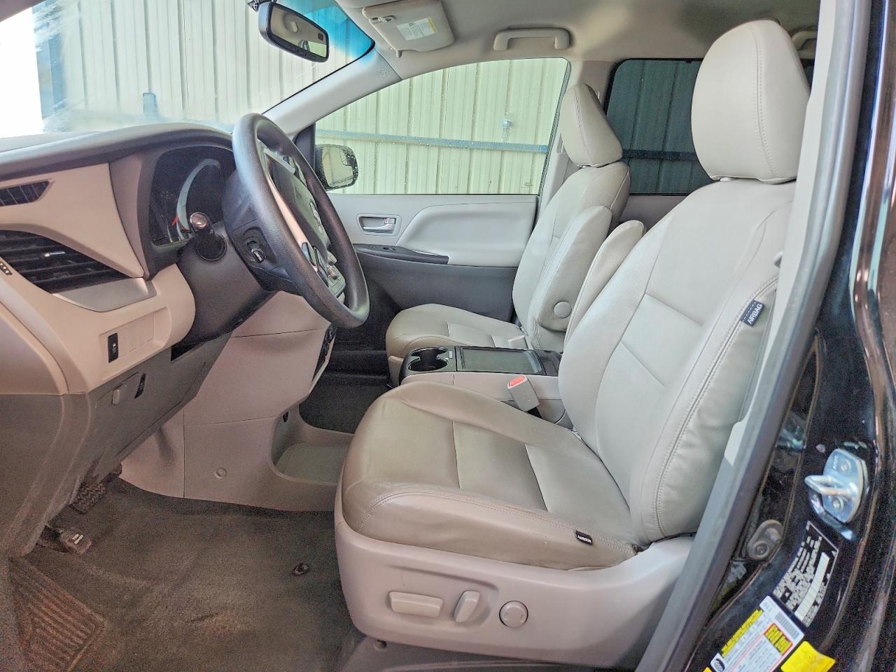 2017 Toyota Sienna VIN 5TDKZ3DC9HS844468 COPART salvage auction — Minor Dent/Scratches, CO - CERTIFICATE OF TITLE, sold $8,300 on 2026-07-09 (photo 7)