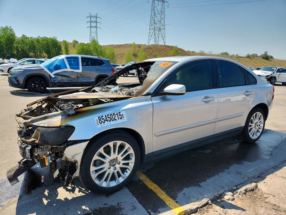 2005 Volvo S40 VIN YV1MS682452050801 COPART salvage auction — BURN, Co - Non-Repairable Cert Of Title, sold $250 on 2026-08-12 (photo 1)