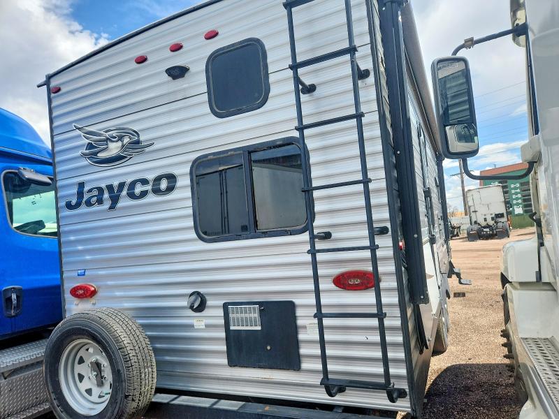 2020 Jayco Jay flight VIN 1UJBJ0BR6L75D0241 COPART salvage auction — HAIL, CO - CERTIFICATE OF TITLE, sold $9,700 on 2026-09-01 (photo 4)