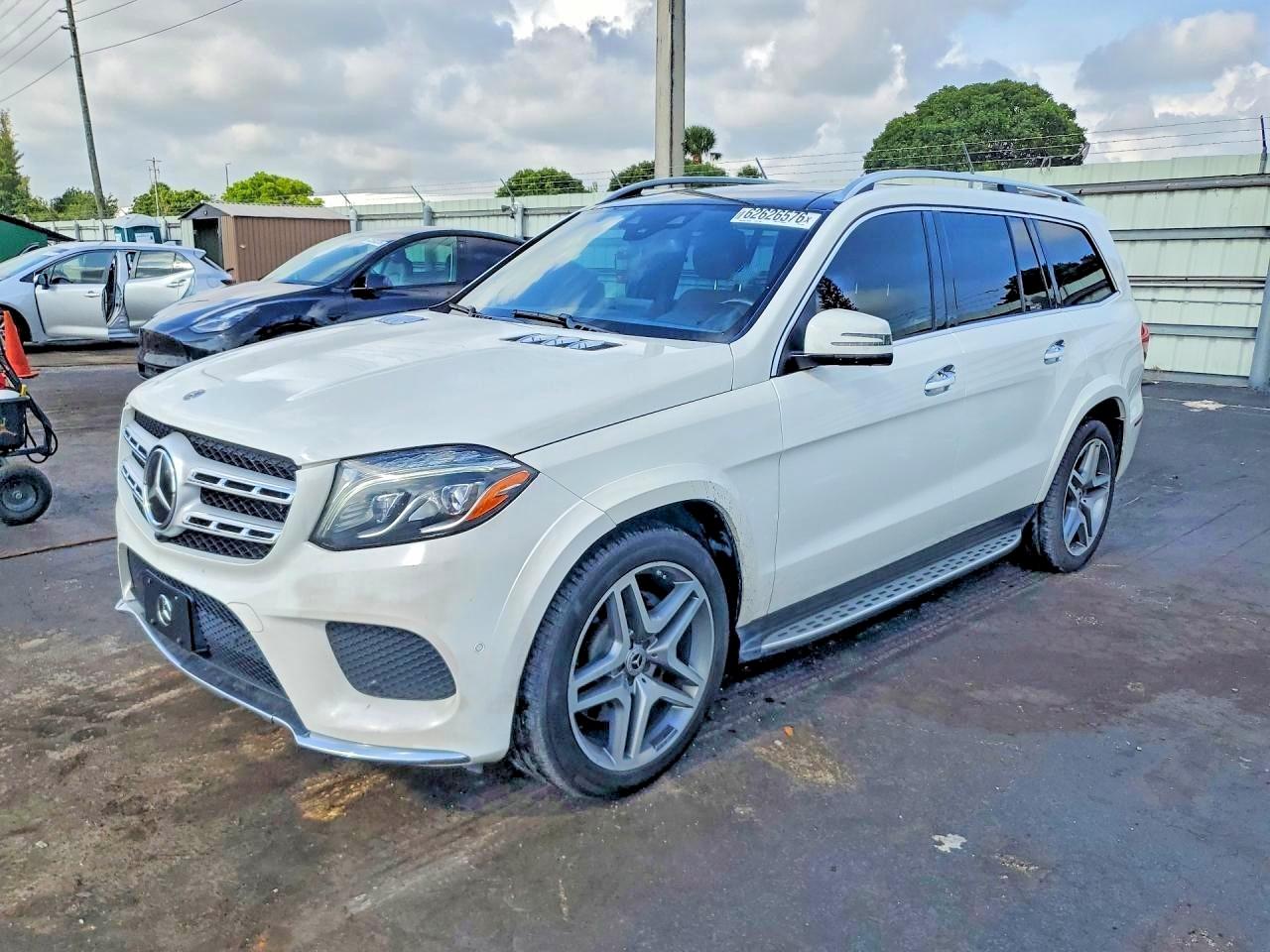 2017 Mercedes-Benz GLS-Class VIN 4JGDF7DE5HA989526 — COPART salvage auction photo